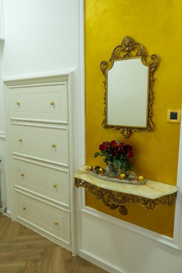 Goldie Zagreb Luaran gambar