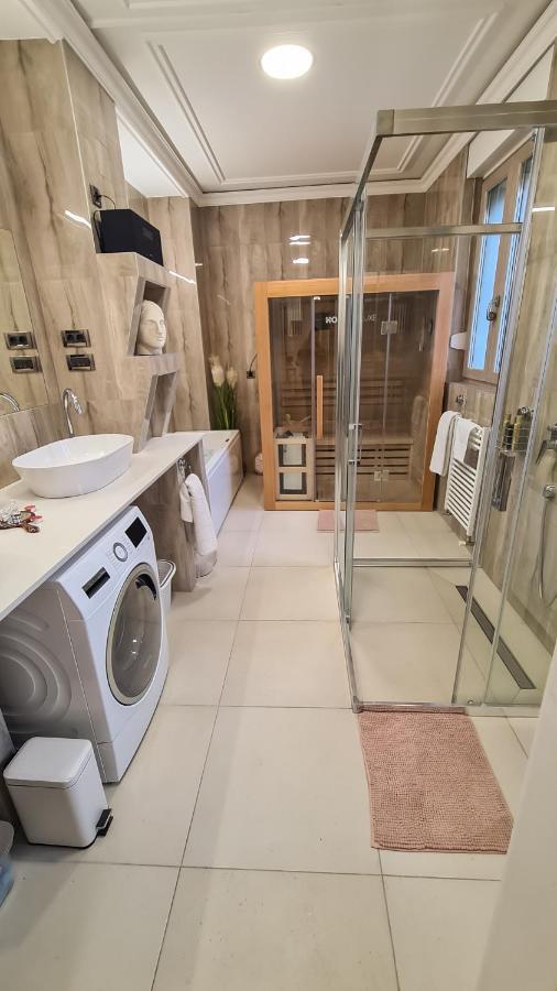 Goldie Zagreb Luaran gambar